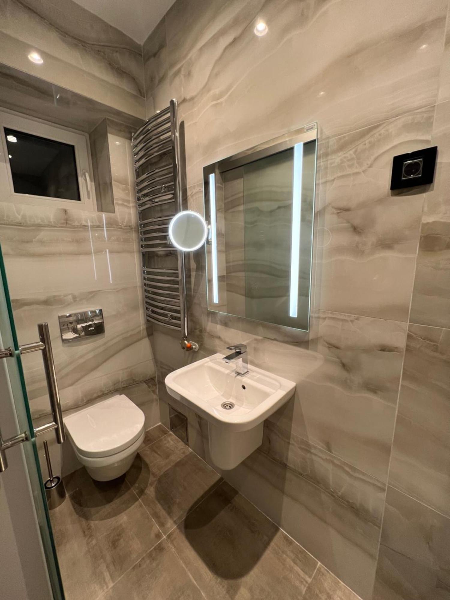 Apartment Fleur De Lys Kikinda
